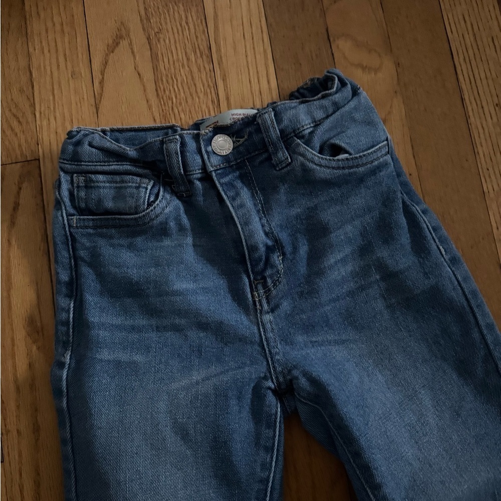 Levi's Girls’ High Rise Crop Flare Jeans sz 8 - Picture 3 of 8